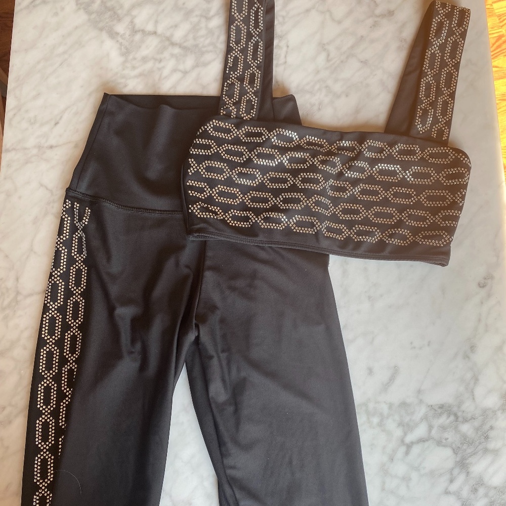 Beach Riot Sport Sparkle Bra & Leggings set - medium